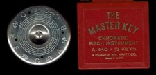 Master Key Chromatic Pitch Instrument 13 Keys Kratt in Plastic Case