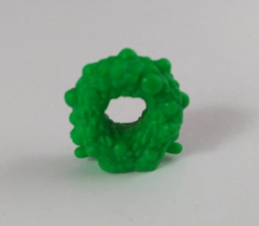 Moose Shopkins Season 6 Christmas Blind Baubles Green Holly Wreath Exclusive - Imagem 3 de 4