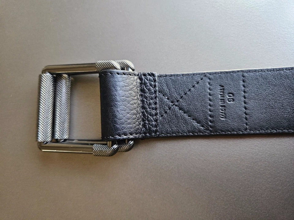 Cinturón Belstaff Hecho en Italia Cuero Guijarro Negro Doble Moleteado Hebilla Switchback Foto 2 de 4