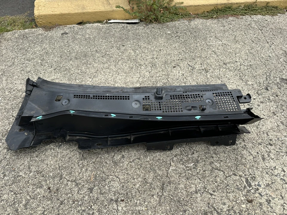 Mazda 2 2015 limpiaparabrisas delantero moldura derecha DA6C507T3 OEM Foto 3 de 4