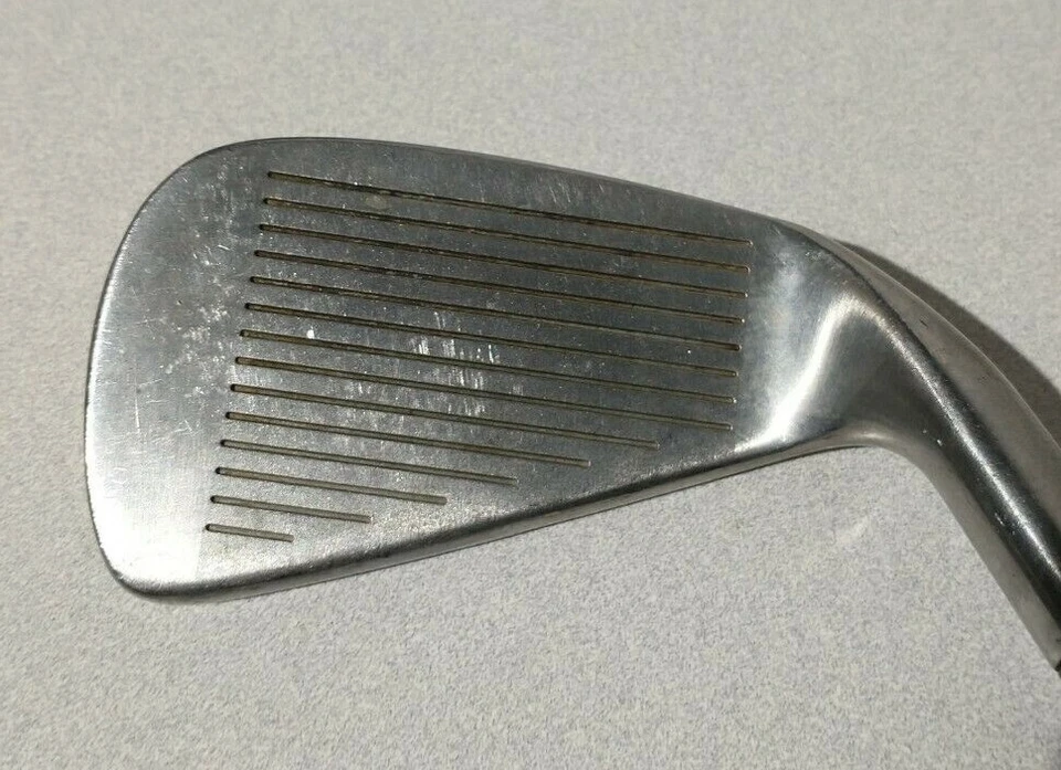 Tommy Armour 845s Oversize Plus 6 Iron Graphite Shaft R-Flex -- Left Handed - Image 2 of 4