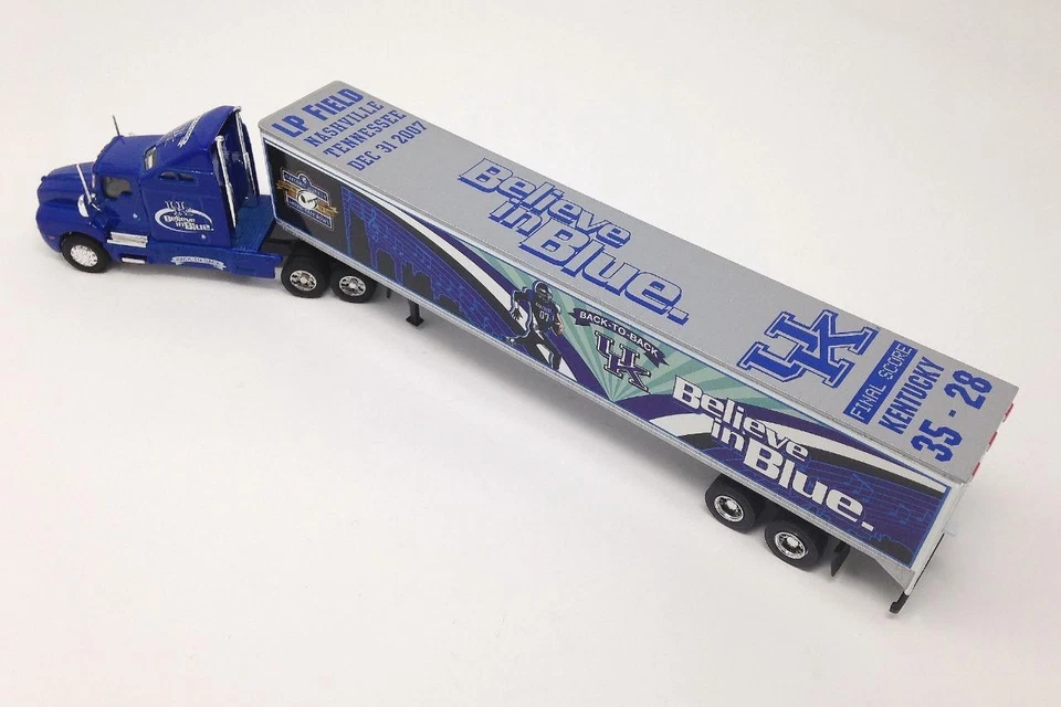 Kentucky Wildcats MUSIC CITY BOWL Kenworth T600 Limited Edition Diecast 1 of 125 - Image 3 of 4