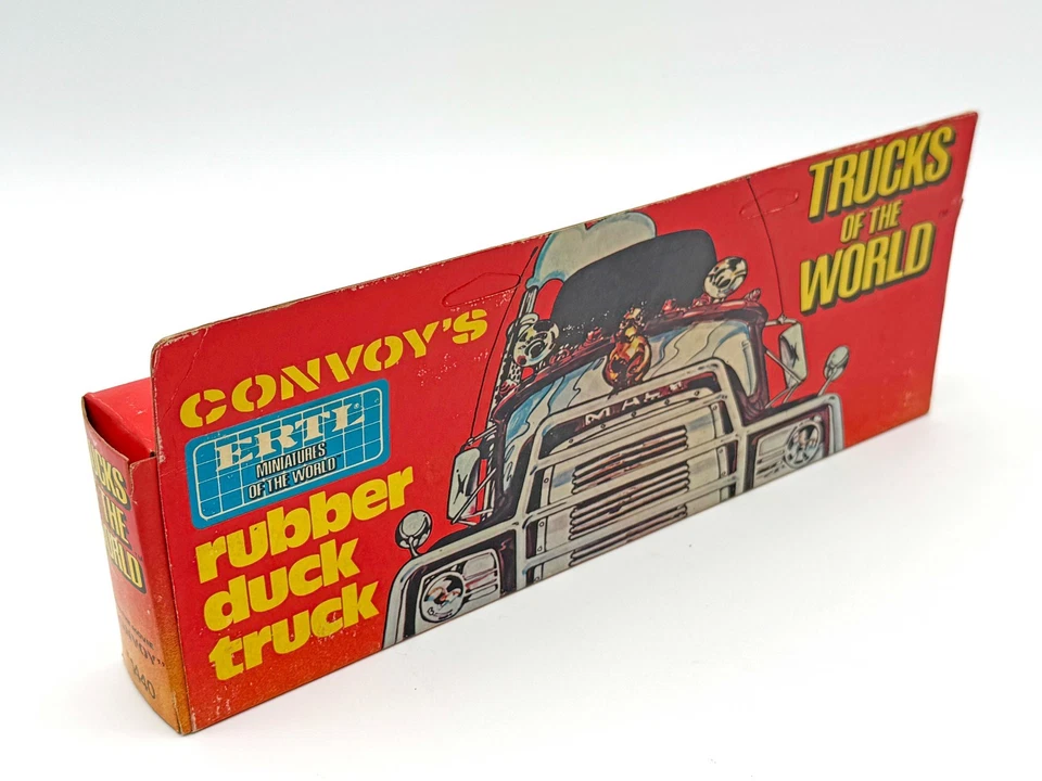 1/64 Trucks of the World Convoy Rubber Duck Mack R w/ Tanker - Image 3 of 3