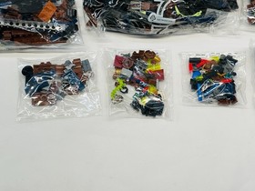 LEGO 70732  Ninjago City of Stiix - No Minifigs & possibly missing pieces ?