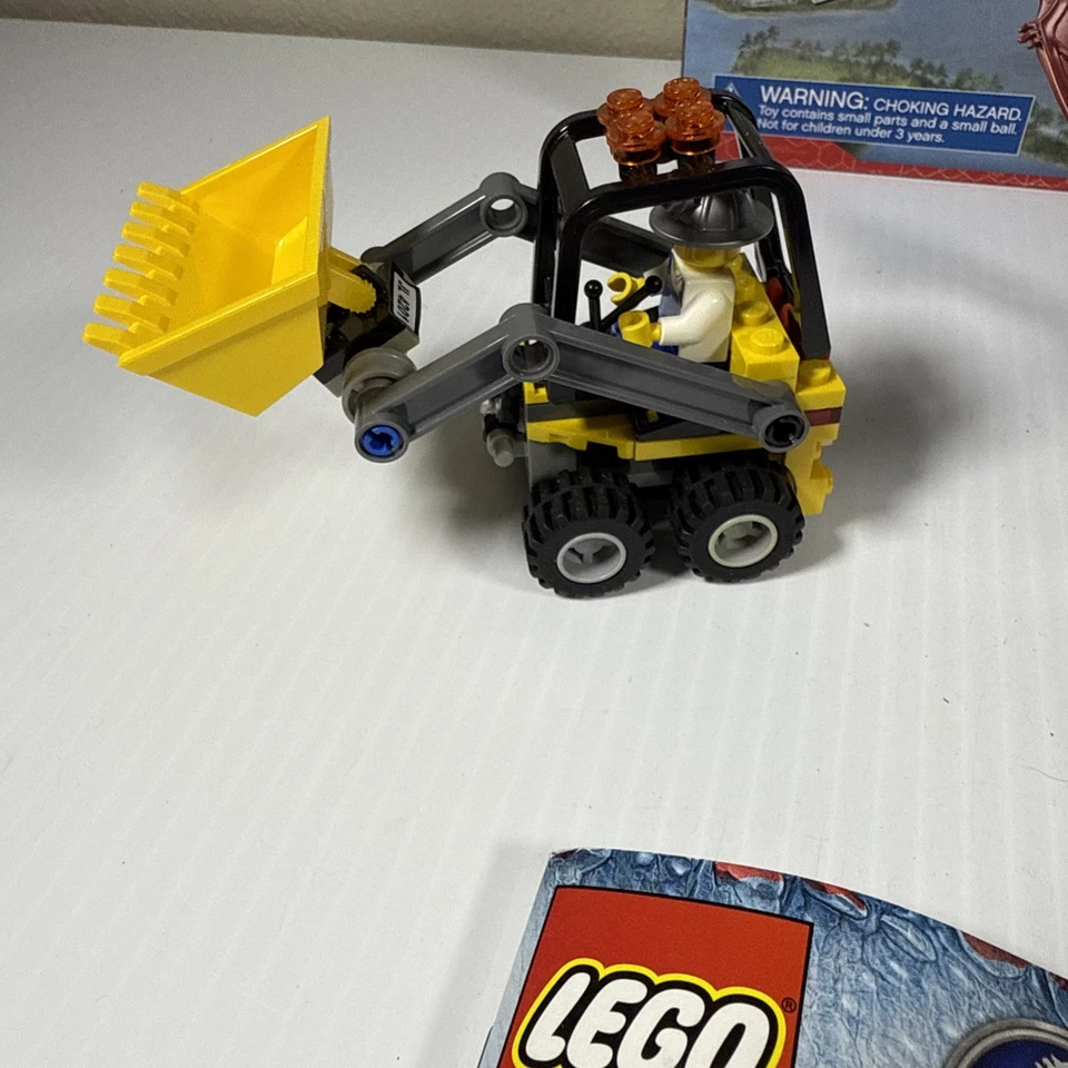 LEGO JURASSIC WORLD: Helicóptero Pteranodon (75915) y LEGO City Loader Foto 4 de 4