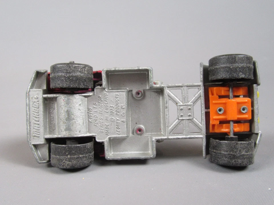 D746 Vintage 1973 Matchbox K-18 UK Ford Lts Series Tractor Red Superkings - Image 4 of 4