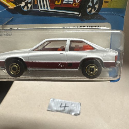 Hot Wheels Blackwall 1980 Chevy Citation X-11 The Hot One Damaged Staples Card - Picture 12 of 15