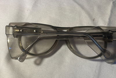 VINTAGE BRAND NEW AMERICAN OPTICAL AO SAFETY GLASSES! CLEAR
