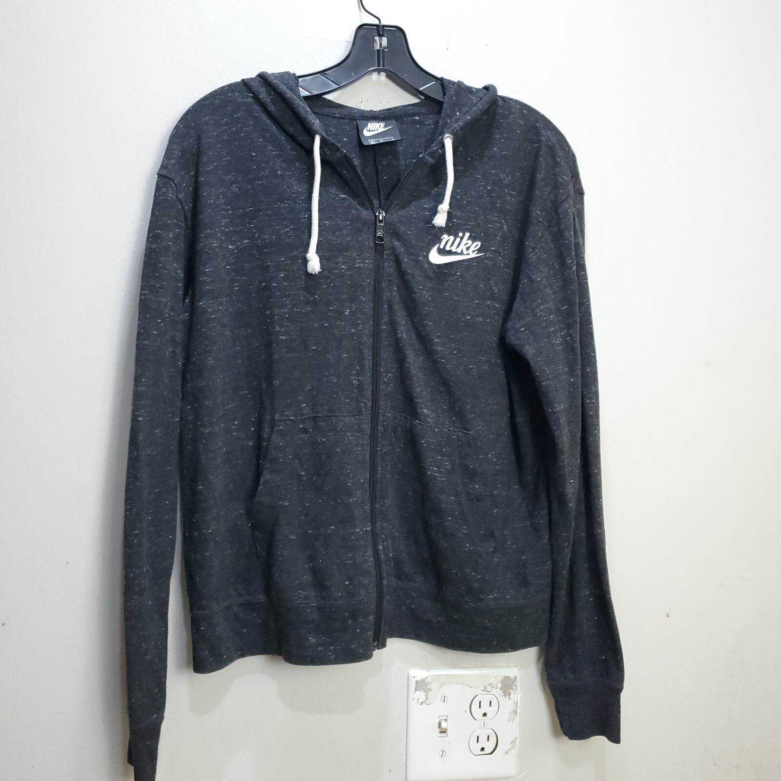 SACAI X NIKE NIKE Maglione Donna Giacca M Logo Spell Out Full Zip Cropped Felpa con Cappuccio Maglione Grigio