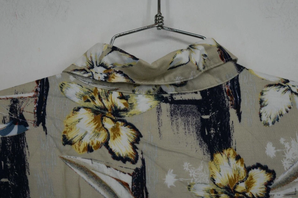 Ivy Crew Men Button Front Short Sleeve Tan Floral Print Hawaiian Shirt Size 2XL - Image 4 of 4