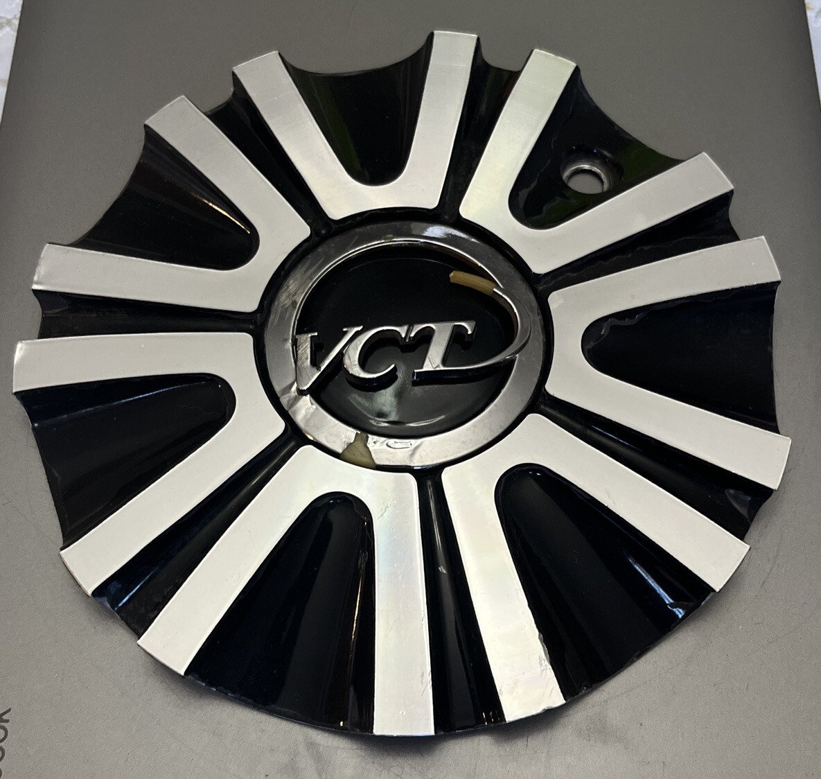 VCT Custom Wheels Machined Black Wheel Center Cap 208-2090/2295-AL Used Hubcap-image