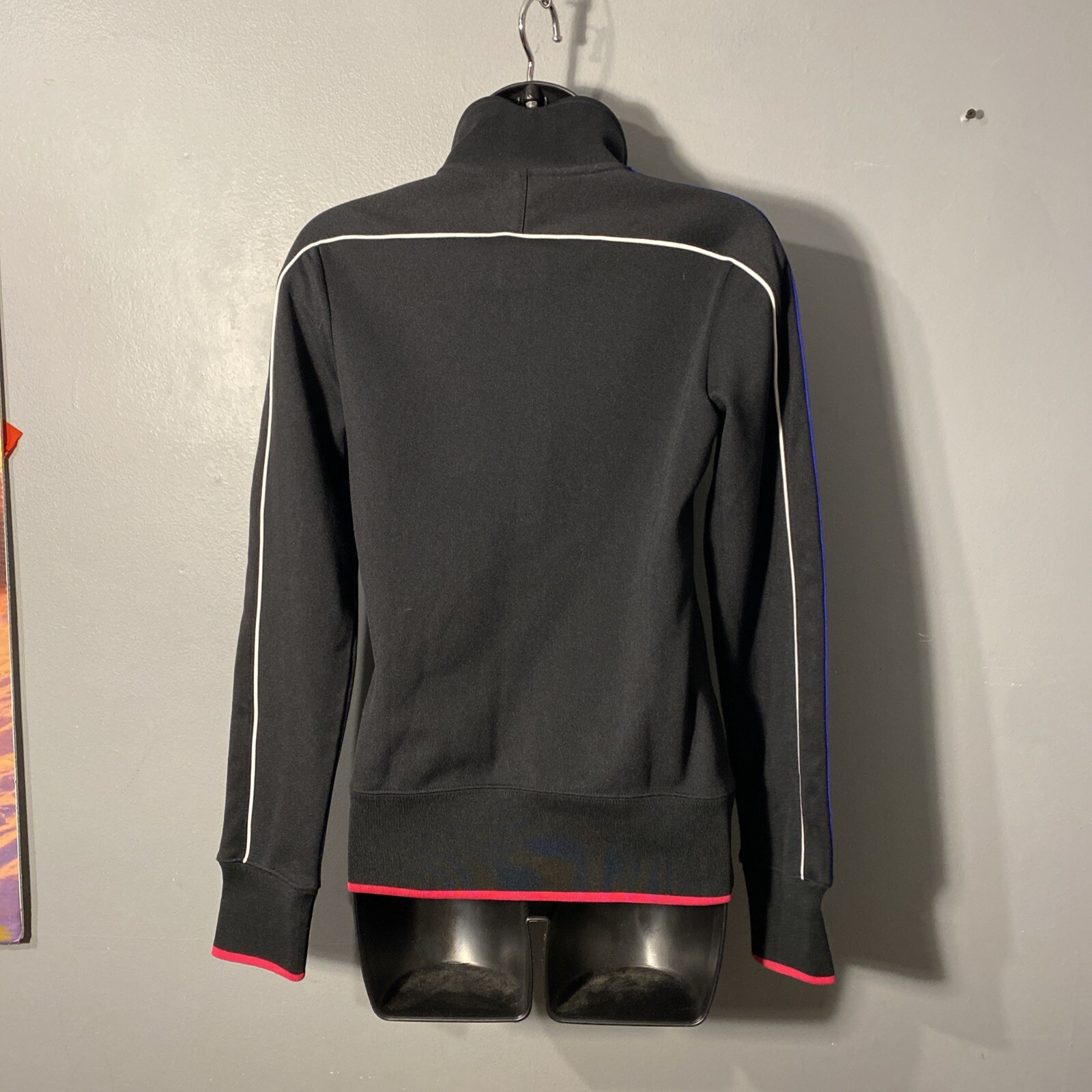 SACAI X NIKE Nike Giacca Yoga Donna Piccola Performance Allenamento Nero Rosso Viola