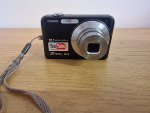 Casio Exilim EX-Z1080 Compact Digital Camera 10.1MP Black Y2K Tiktok Trend Viral