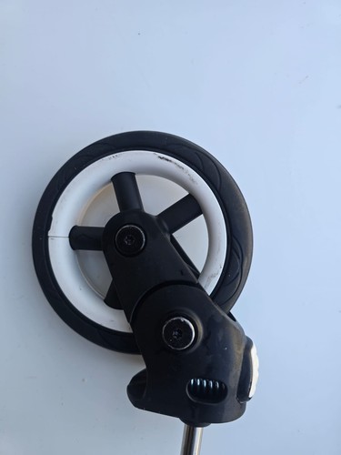 Bugaboo Butterfly Wheels Only - gebrauchter Zustand, Ersatzteile | 4630153 - Bild 6 von 11