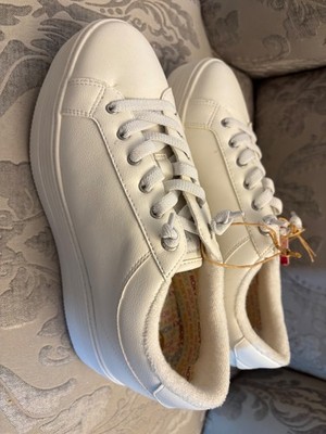 Roxy Sheilahh Shoe - White - Size 8 NWT