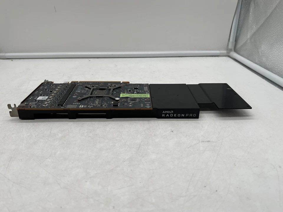 Dell Precision AMD Pro W5500 8GB PCIe 4.0 x16 4DP 97KF6 100-506095 Free Shipping - Image 2 of 4