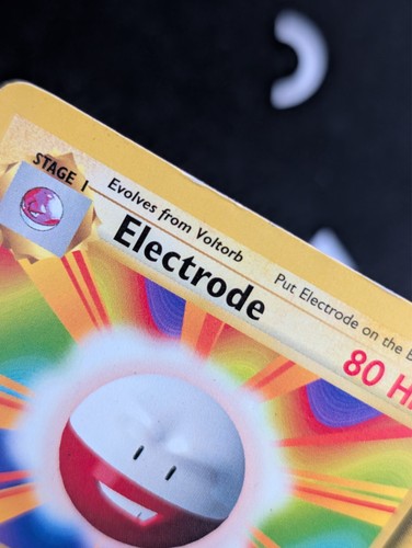 Pokemon Electrode 25/130 Base Set 2 Non Holo Rare WOTC NM - Picture 2 of 3