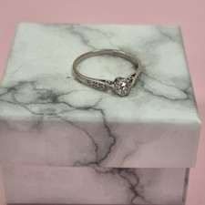 18ct White Gold Diamond Solitaire Engagement Wedding Ring Size Uk M