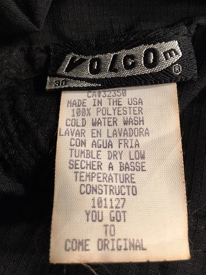 Volcom Boardwear Shorts Vintage Mens Size 30 Mod Tech Black Cargo Tie Close Surf - Image 2 of 4