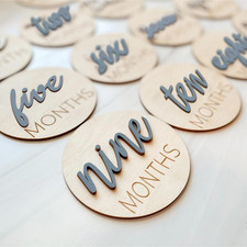 Baby Monthly Milestone Markers Disc, Wooden 3D Milestone Cards for Photos, Baby