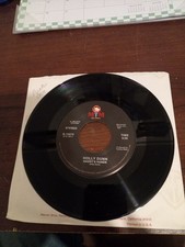 Holly Dunn Daddy's Hands / Hideaway Heart 45 RPM, MTM RECORDS 72075 VG COND