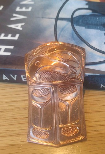 First Nations Majestic Eagle Carving Shield Pendant Artisan Paddy Seaweed Haida - Picture 1 of 14