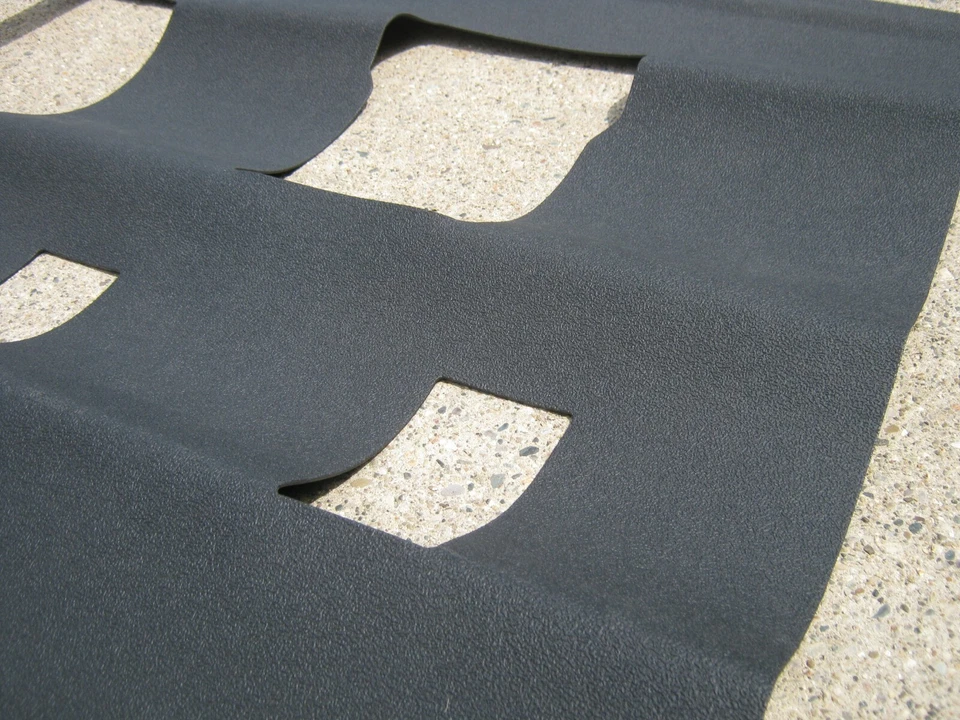 Alfombrilla de carga trasera Lund Catch-All Floor 2007-2013 Cadillac Escalade/GMC Yukon Foto 2 de 4