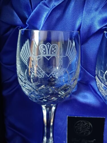 Vintage Failte Irish Crystal Claddaugh Wedding Toasting Glasses Set of 2 W/Box - Picture 3 of 16