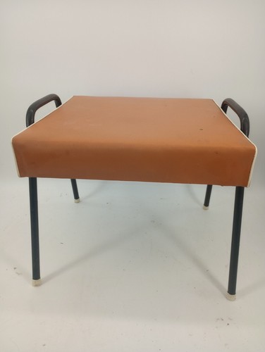 Vintage Mid Century Orange Vinyl Footstool Ottoman Stool Sturdy Metal Leg - Picture 4 of 17