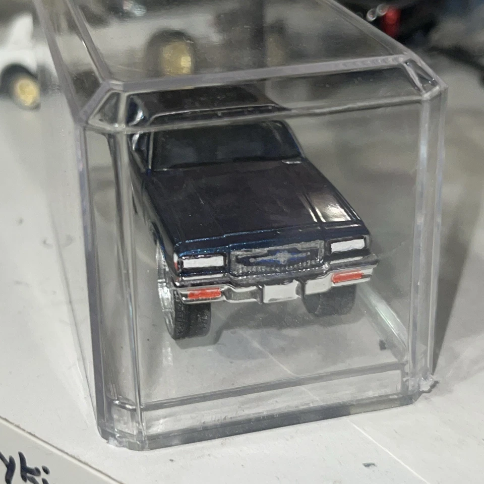 "Chevrolet Caprice Classic Brougham LS 1988 1/64 BORROSO PERSONALIZADO EN 30"" Forgis" Foto 2 de 4