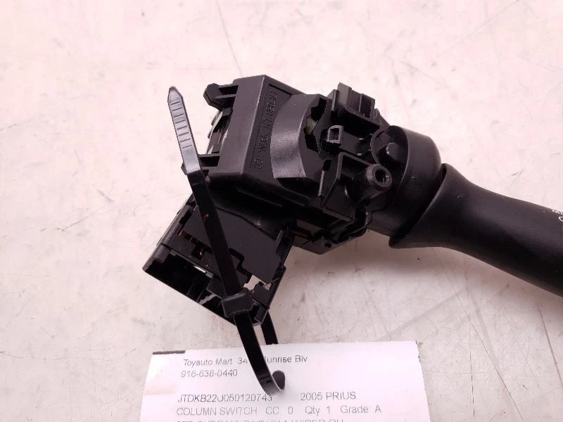 04 05 CONJUNTO INTERRUPTOR COLUMNA DIRECCIÓN TOYOTA PRIUS  Foto 3 de 4