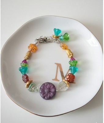 Vintage style Multi color Floral Czech Glass Bead Bracelet with Silver Toggle7.5