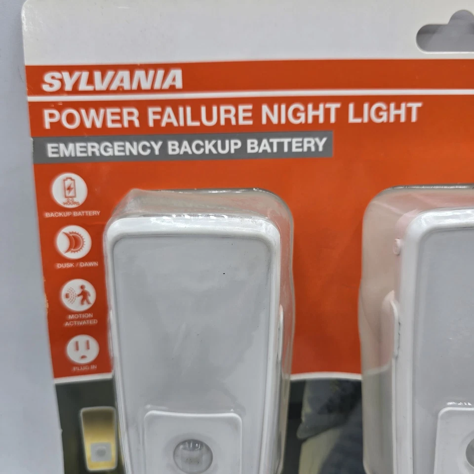 Sylvania Power Failure LED Night Lights Emergency Backup Motion Activated 3 pack - Image 2 of 4