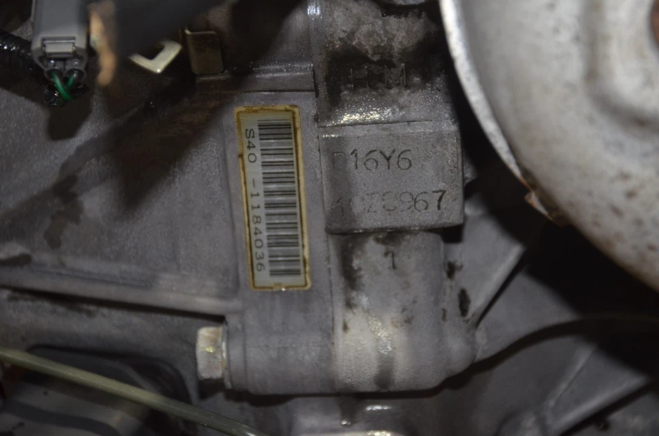 Honda Civic D16A 1996-2000 1,6 L motor único Vtec S40 5 transmisión motor D16A Foto 2 de 4