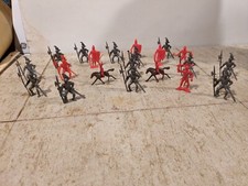 Vintage 23 piece set of Medieval Figures from 1959