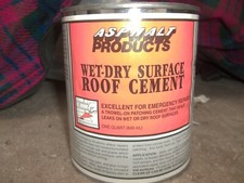 1 Quart of Wet-Dry Surface Roof Cement