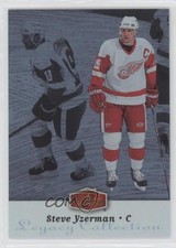2006 Flair Showcase Lower Level Legacy Collection 35/100 Steve Yzerman HOF 0i5j