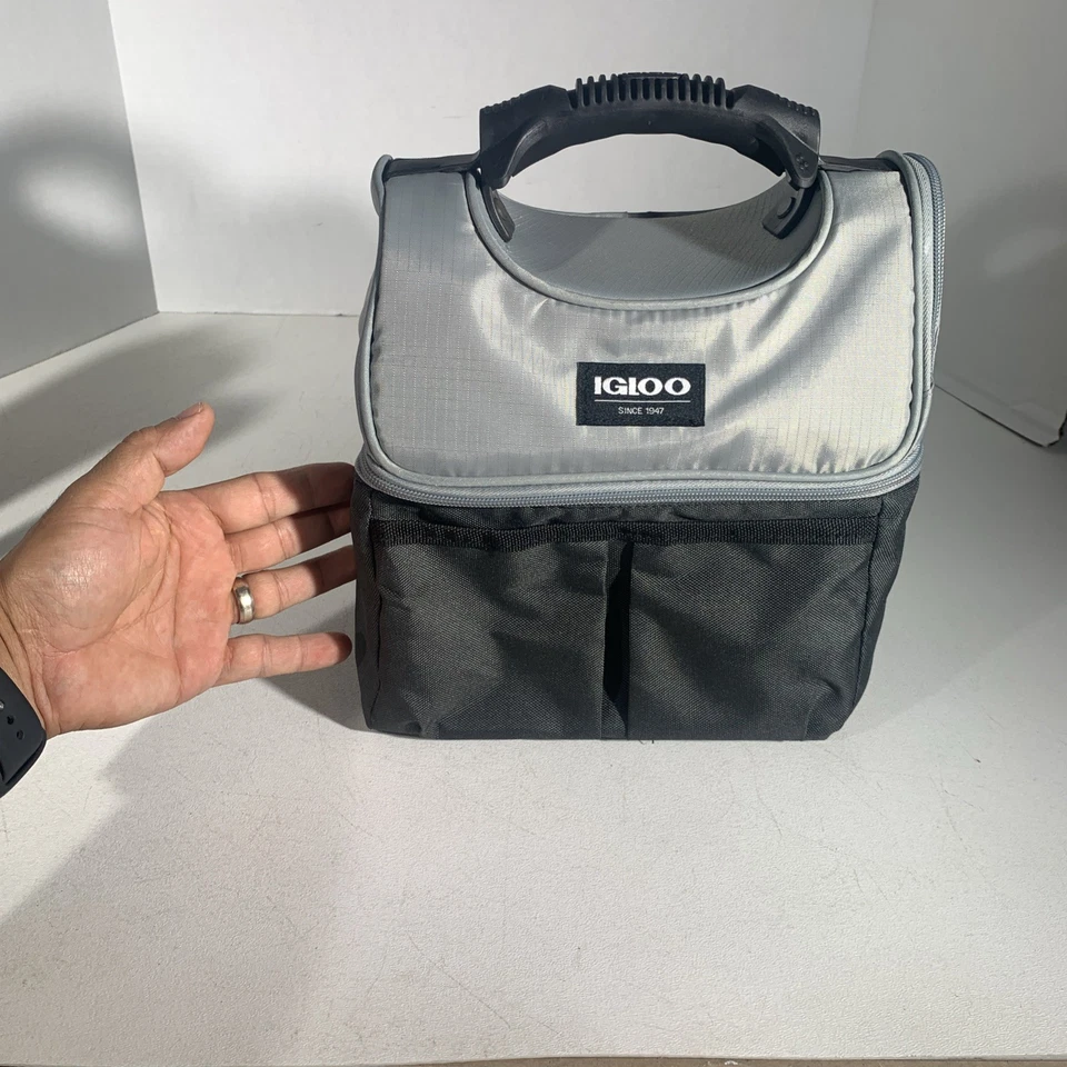 Igloo Playmate Gripper Soft Cooler Bag Zip Lunch Box Gray/Dark Gray - Image 2 of 4
