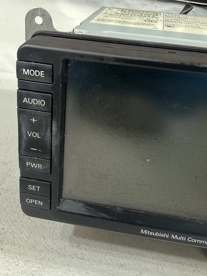 MITSUBISHI LANCER OUTLANDER 2007-2015 UNIDAD PRINCIPAL NAVEGACIÓN GPS PANTALLA MONITOR OEM Foto 2 de 4