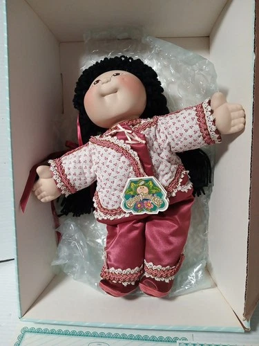 Vintage 1985 Porcelain Cabbage Patch Kids Doll by Applause 16" Mai Ling COA