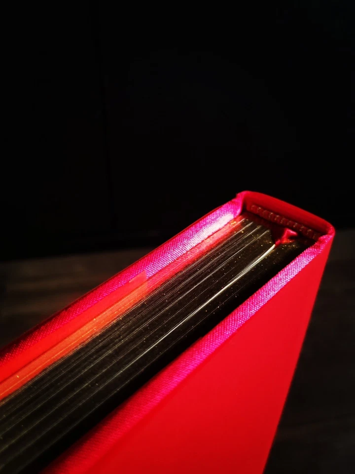 The Red Goddess Signed Deluxe Rose Edition 6/156 Scarlet Imprint - Image 4 of 4