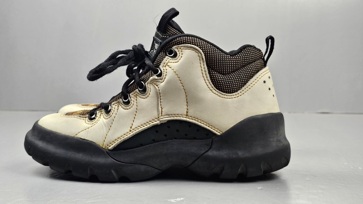 Vintage Oakley Chopsaw Nail Boots Mens 7, Womens 8. y2k Shoes 