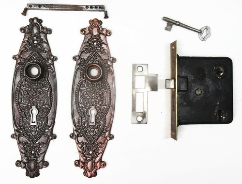 Antique Set EASTLAKE VICTORIAN Cast Iron Backplates Door Knob Mortise Lock w Key - Picture 7 of 10