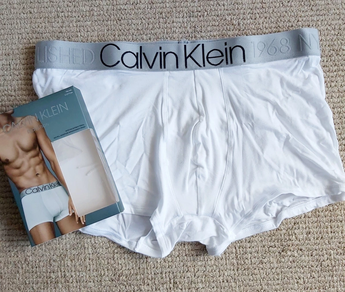 M & XL Genuine CALVIN KLEIN White EVOLUTION Stretch Cotton TRUNKS