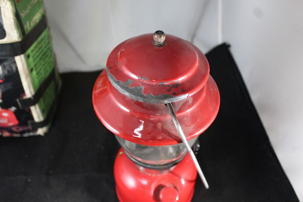 Coleman 200A Red Lantern Single Mantle Lantern 09/76 In Box Coleman 200A Red Lantern Single Mantle Lantern 09/76 In Box