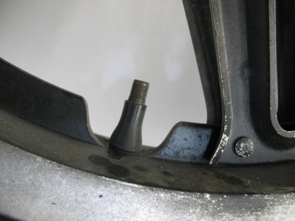 Honda CB750 A CB750A 1978 rueda delantera Hondamatic Foto 3 de 4