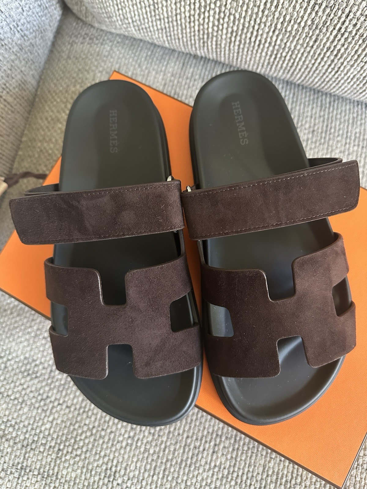 Size 39EU NIB HERMÈS Marron Ébène Suede Women’s Chypre Sandals w/ Receipt thumbnail 5