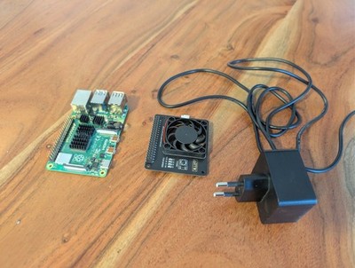 Raspberry Pi 4 Model B   2GB RAM - incl. Lüfter Fan-Hat