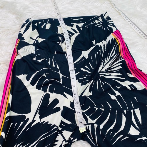 Trina Turk Damen Standard Lennox Badehose Gr. M schwarz Blumen Strand Cover Up - Bild 3 von 24