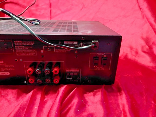Amplificatore integrato stereo YAMAHA RX-497 con TELECOMANDO - Foto 4 di 7